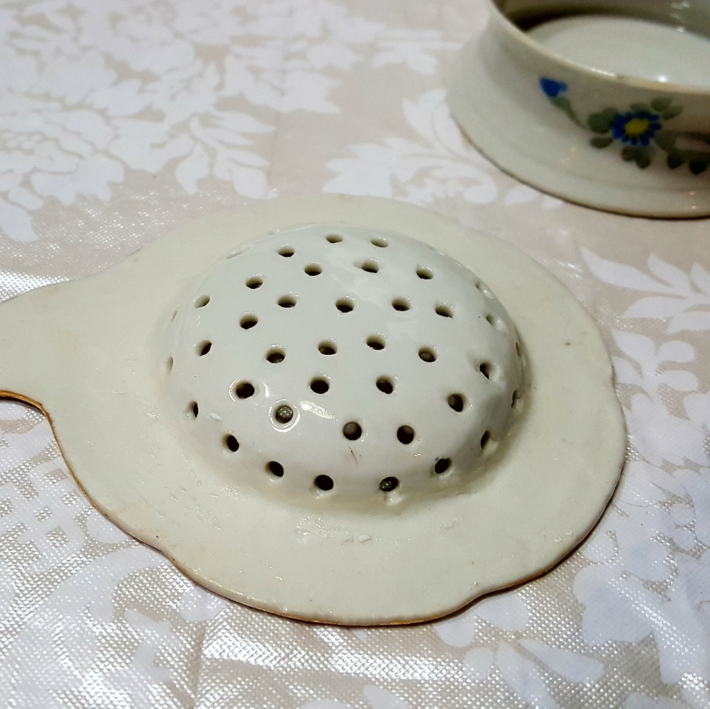 Vintage 1930's Nippon Tea Strainer - Picture 4 of 9